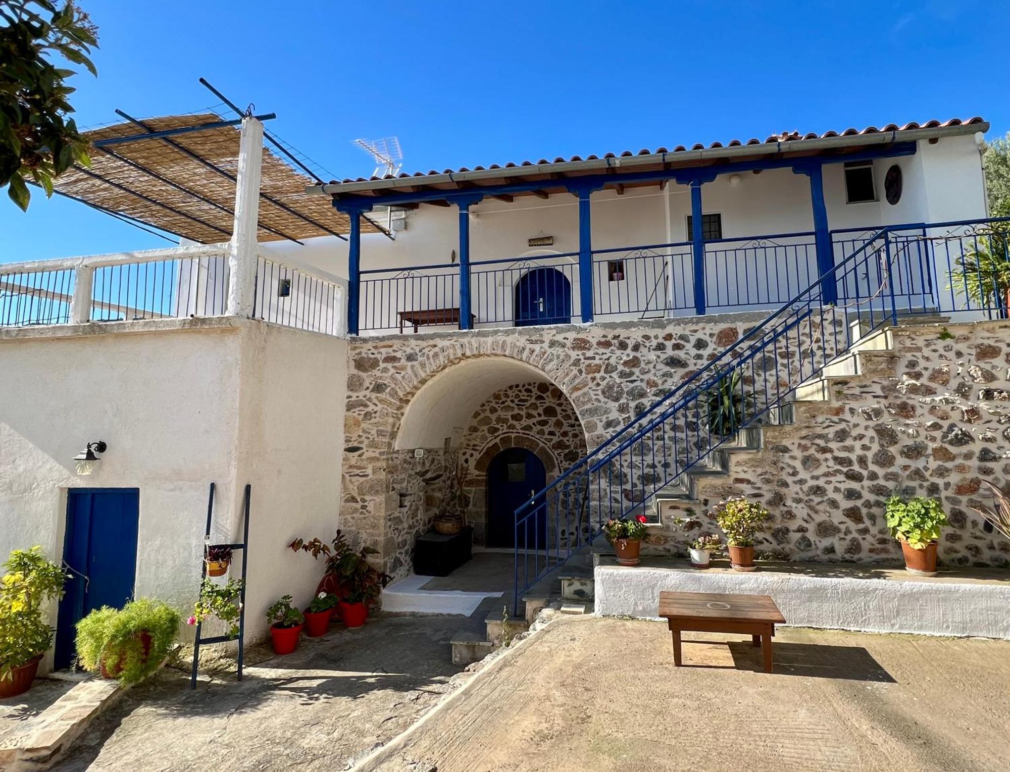 Politeika Traditional House Tirós Buitenkant foto